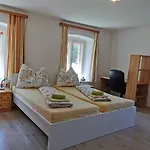Budgetzimmer Εξοχικό σπίτι *