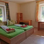 Budgetzimmer Εξοχικό σπίτι
