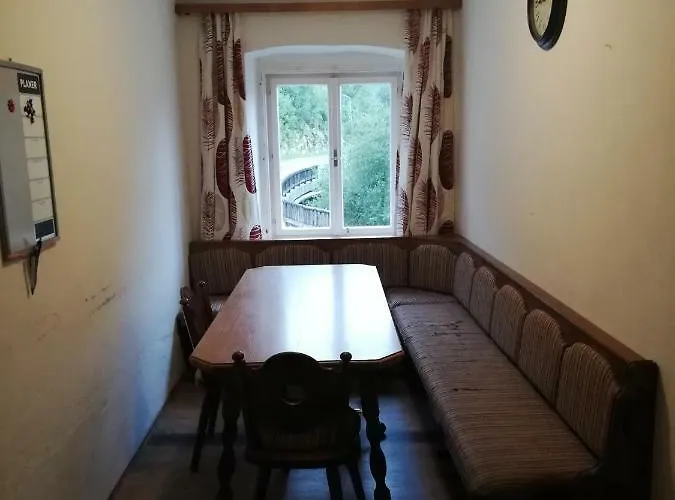 Budgetzimmer Irdning * Irdning