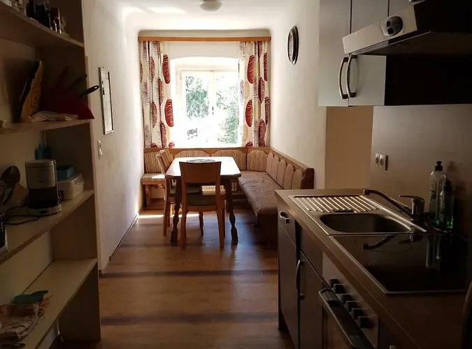 Budgetzimmer Irdning * Irdning